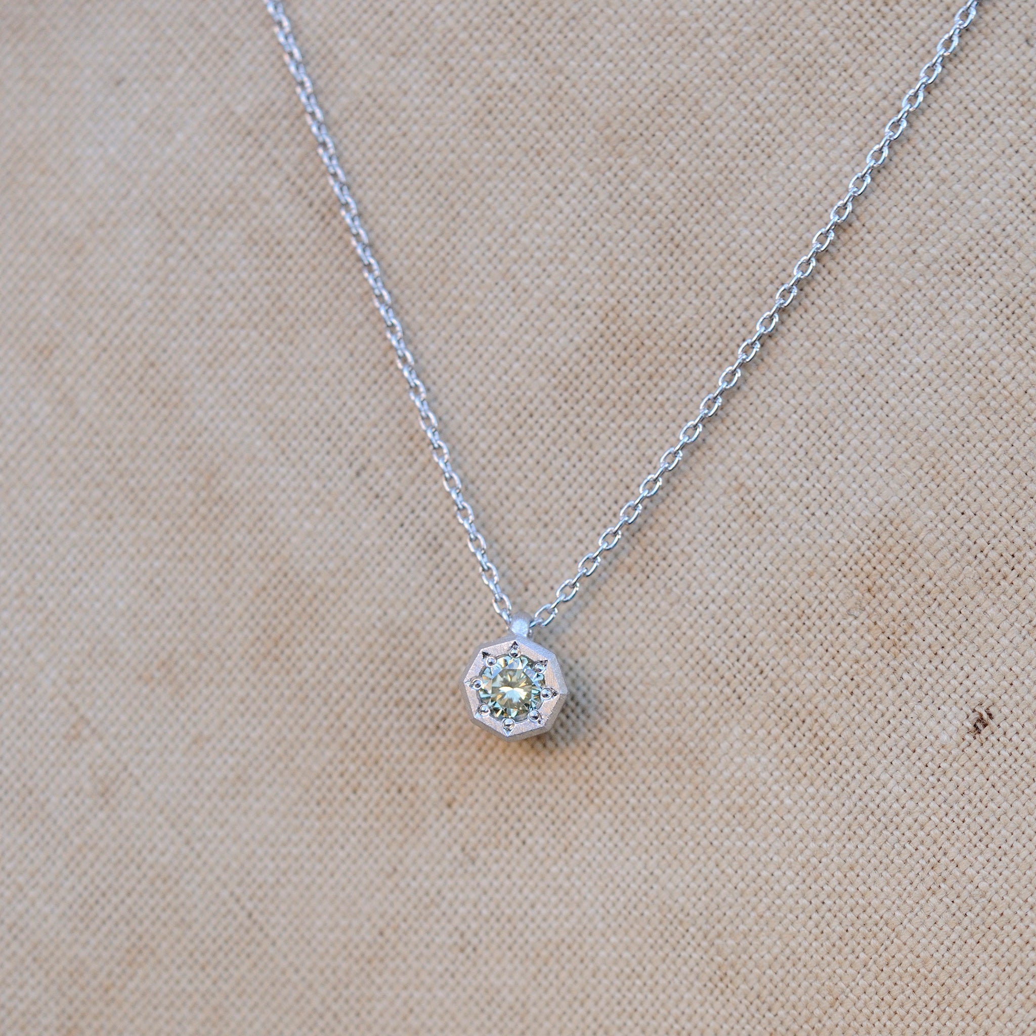 grace line Octagon pendant　オクタゴンペンダント　pt900