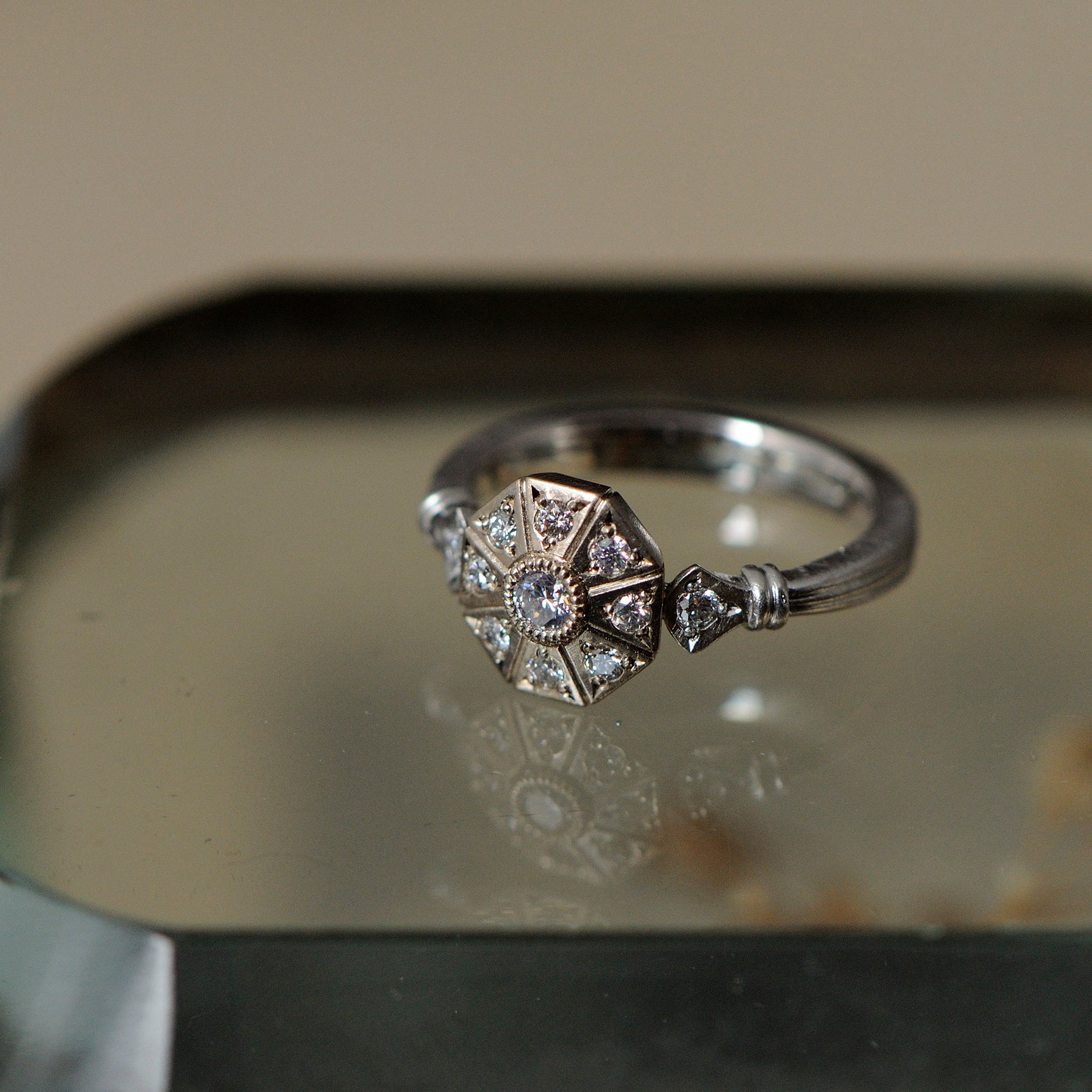 grace line Carousel pinky ring/カルーセルピンキーリング