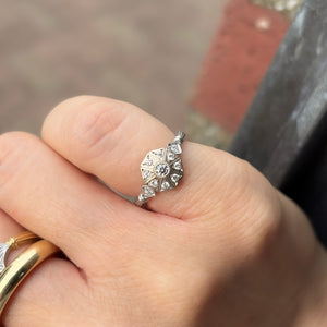 grace line Carousel pinky ring/カルーセルピンキーリング