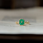 relax line puffsleeve cuffs ring　エメラルドリング