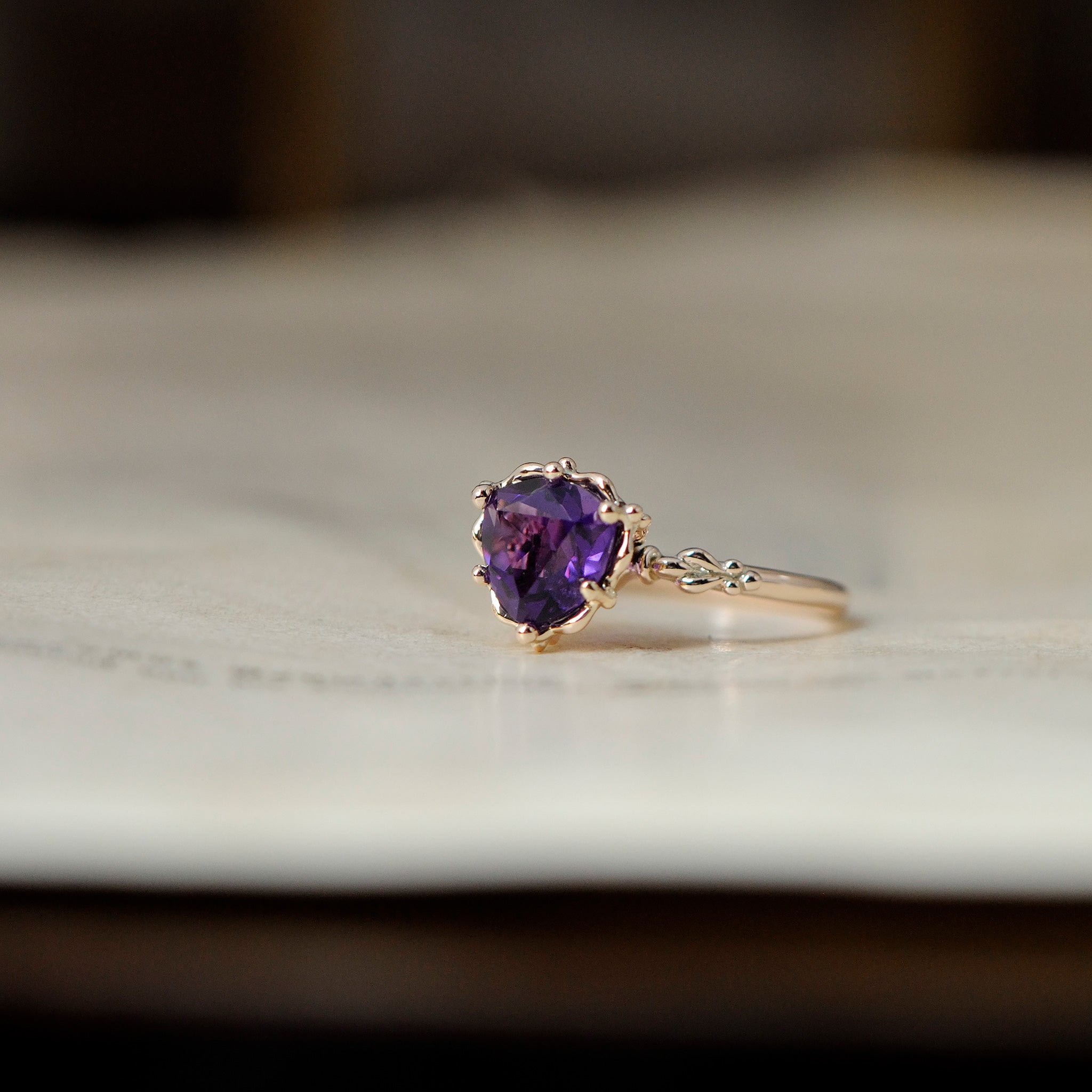 relax line puffsleeve ring　アメシストリング