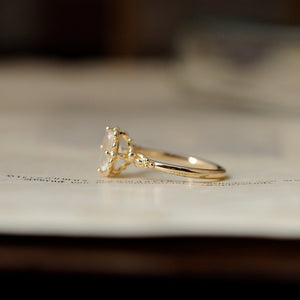 relax line puffsleeve ring　ムーンストーンリング