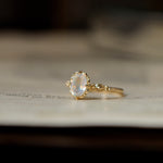 relax line puffsleeve ring　ムーンストーンリング
