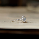 relax line puffsleeve ring　ムーンストーンリング