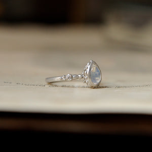 relax line puffsleeve ring　ムーンストーンリング