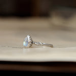 relax line puffsleeve ring　ムーンストーンリング