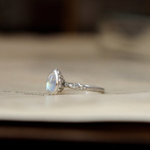 relax line puffsleeve ring　ムーンストーンリング