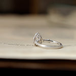 relax line puffsleeve ring　ムーンストーンリング