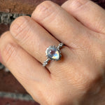 relax line puffsleeve ring　ムーンストーンリング