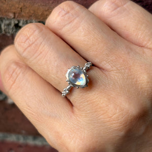 relax line puffsleeve ring　ムーンストーンリング