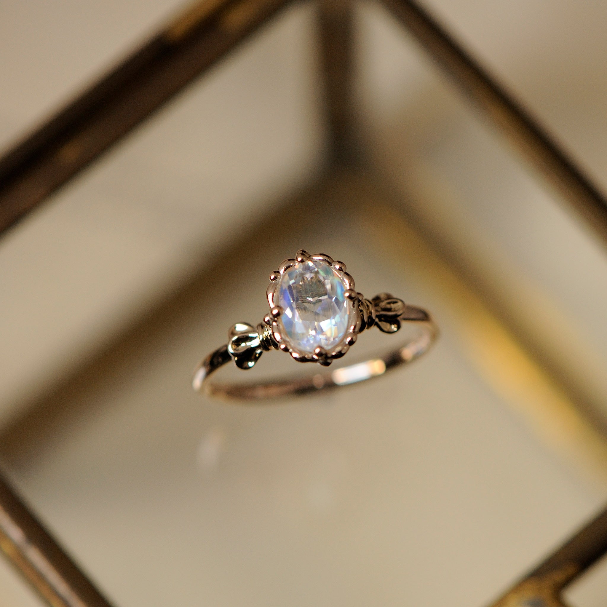 relax line cuffs ring　ムーンストーンリング