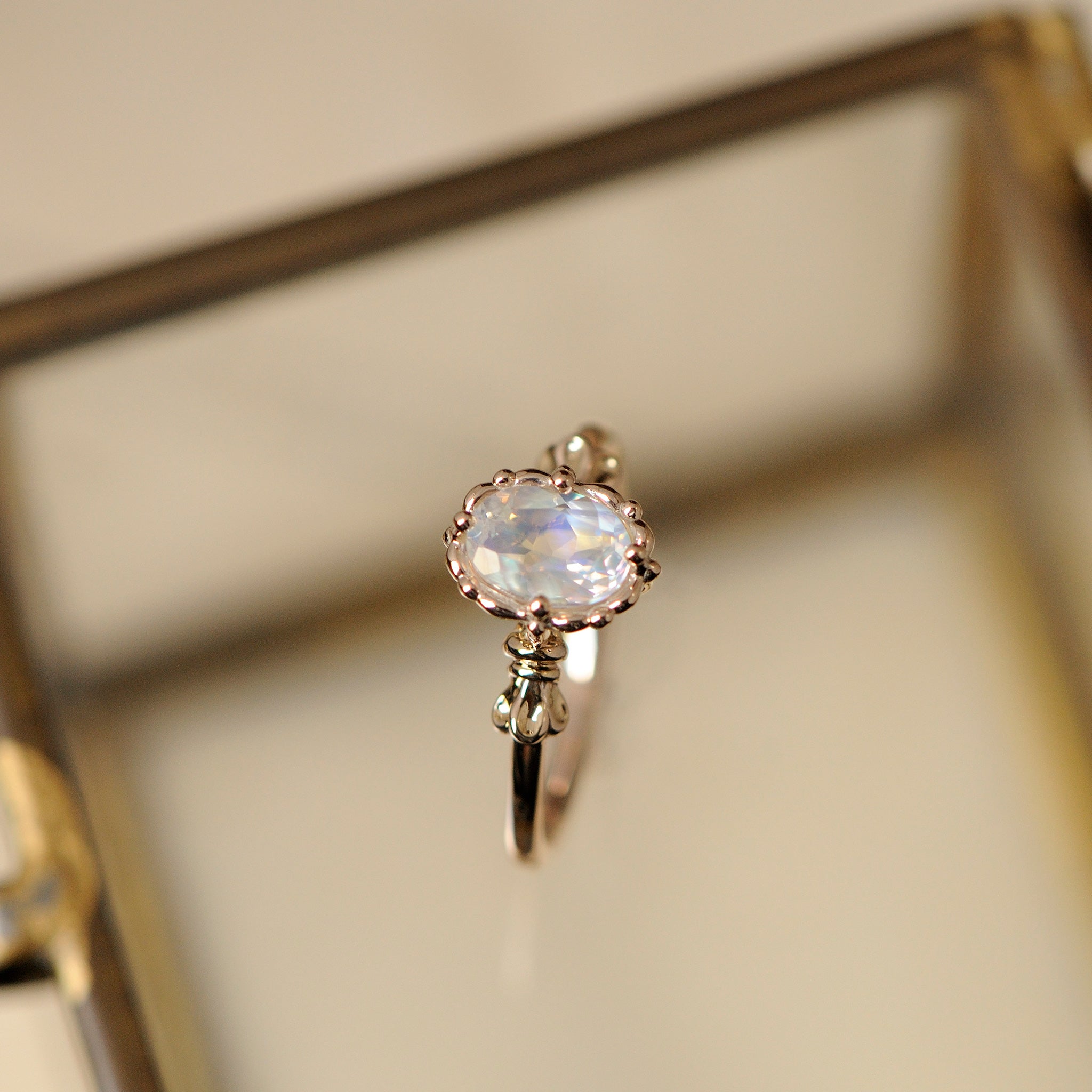 relax line cuffs ring　ムーンストーンリング