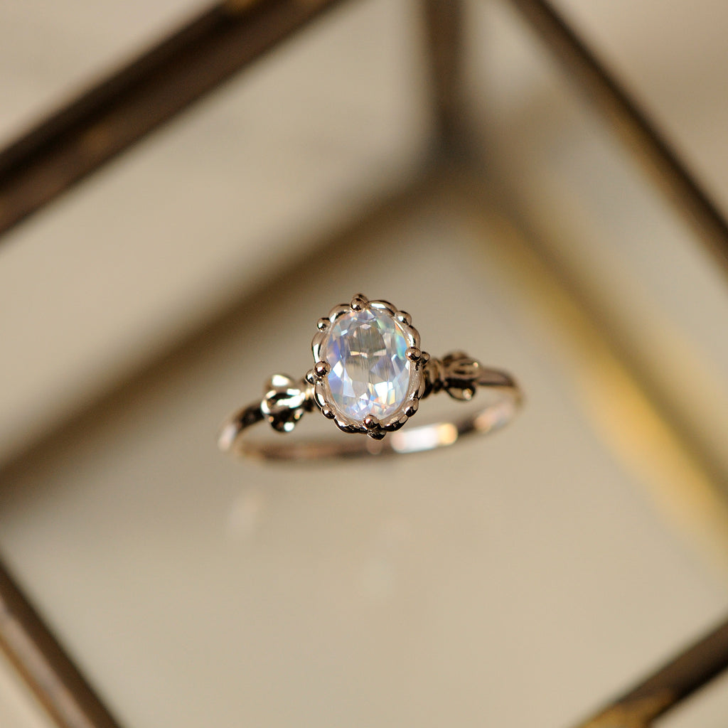 relax line cuffs ring　ムーンストーンリング