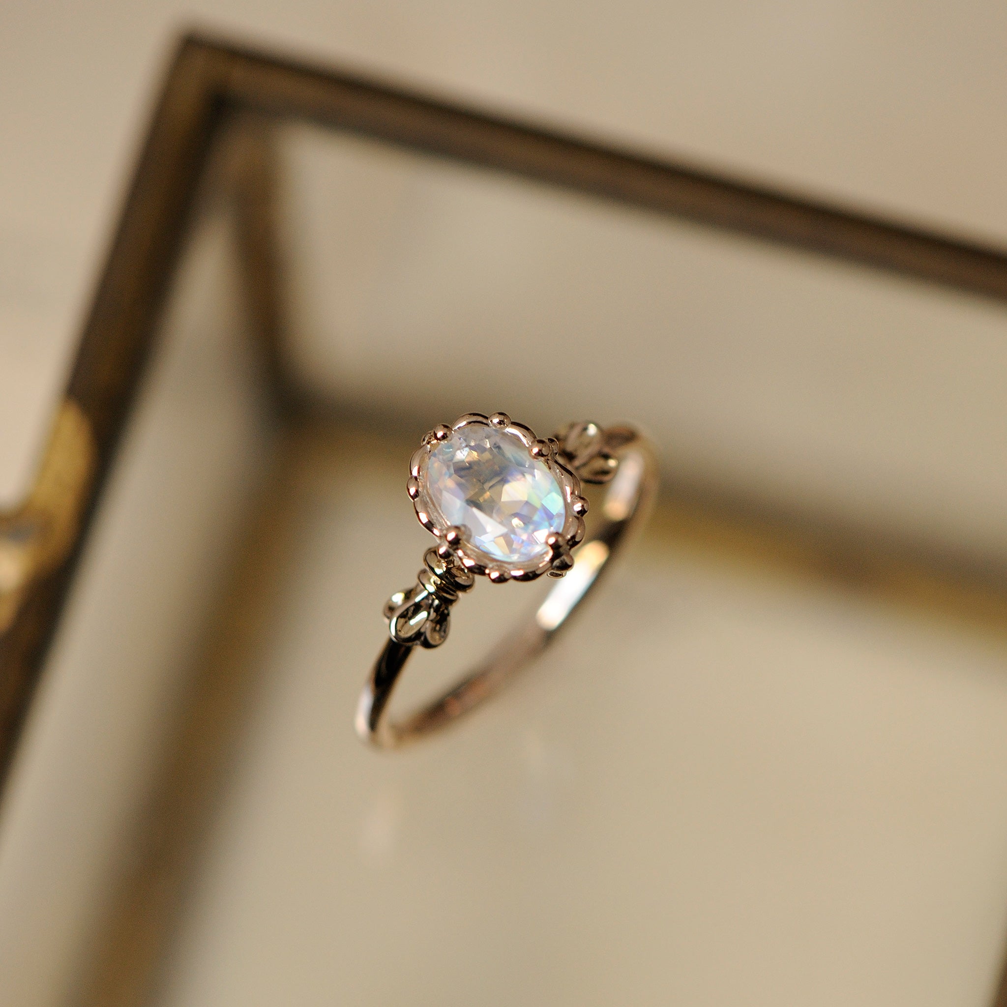 relax line cuffs ring　ムーンストーンリング