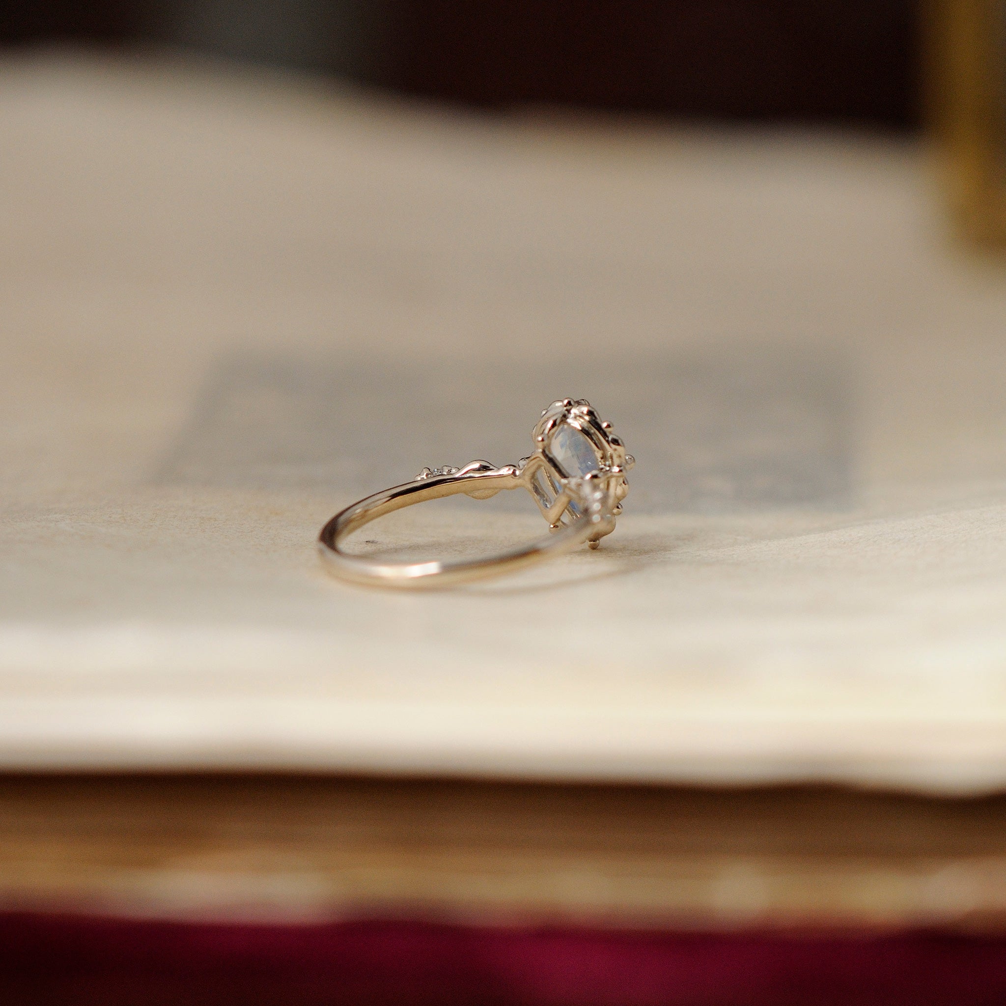 relax line puffsleeve ring