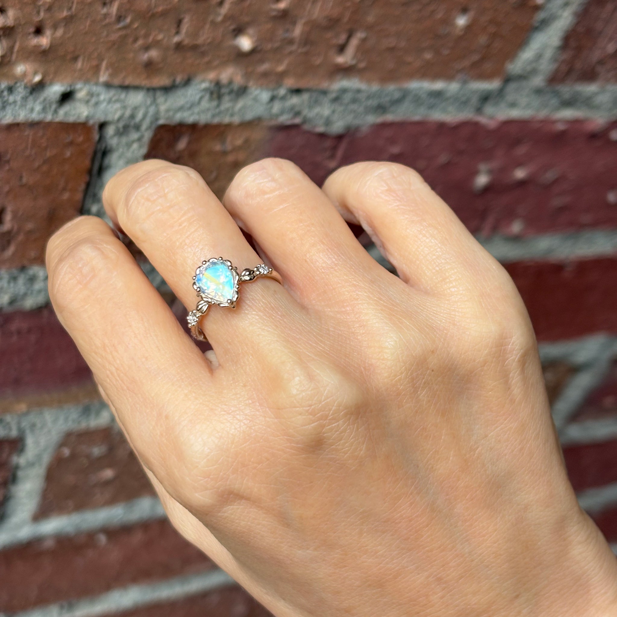 relax line puffsleeve ring