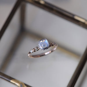 relax line puffsleeve ring　ムーンストーンリング