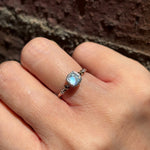 relax line puffsleeve ring　ムーンストーンリング