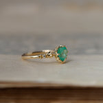 relax line cuffs  ring　エメラルドリング