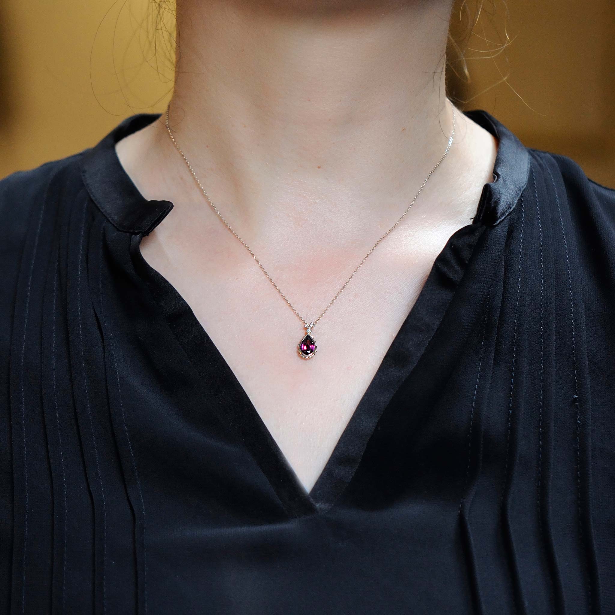 relax line Pendant　グレープガーネット×ダイアモンドペンダント