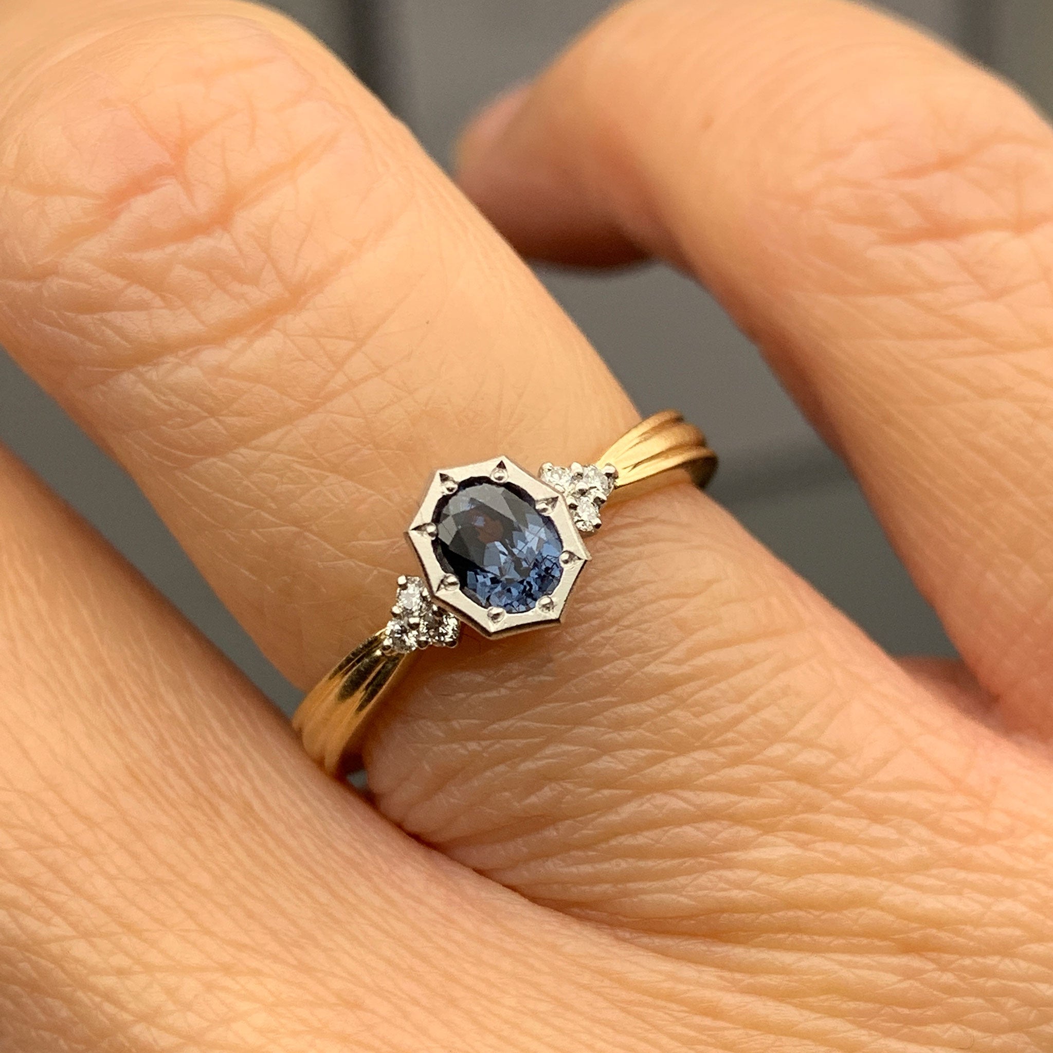 graceline bekily blue garnet ring / ベキリーブルーガーネットリング