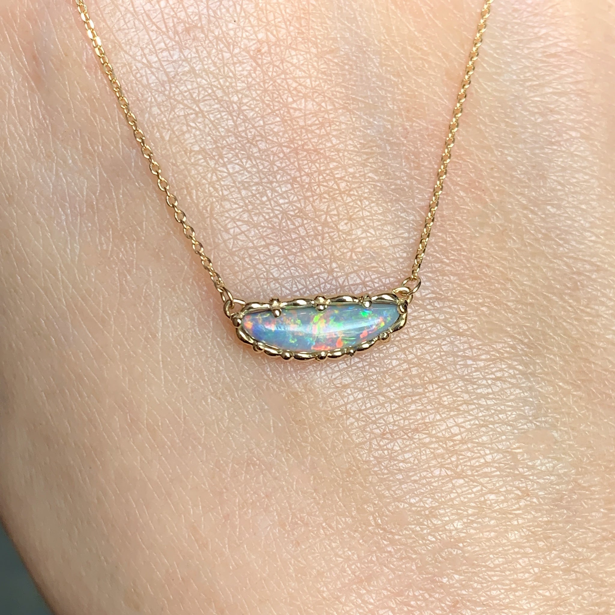 relax line pendant　セミブラックオパールペンダント