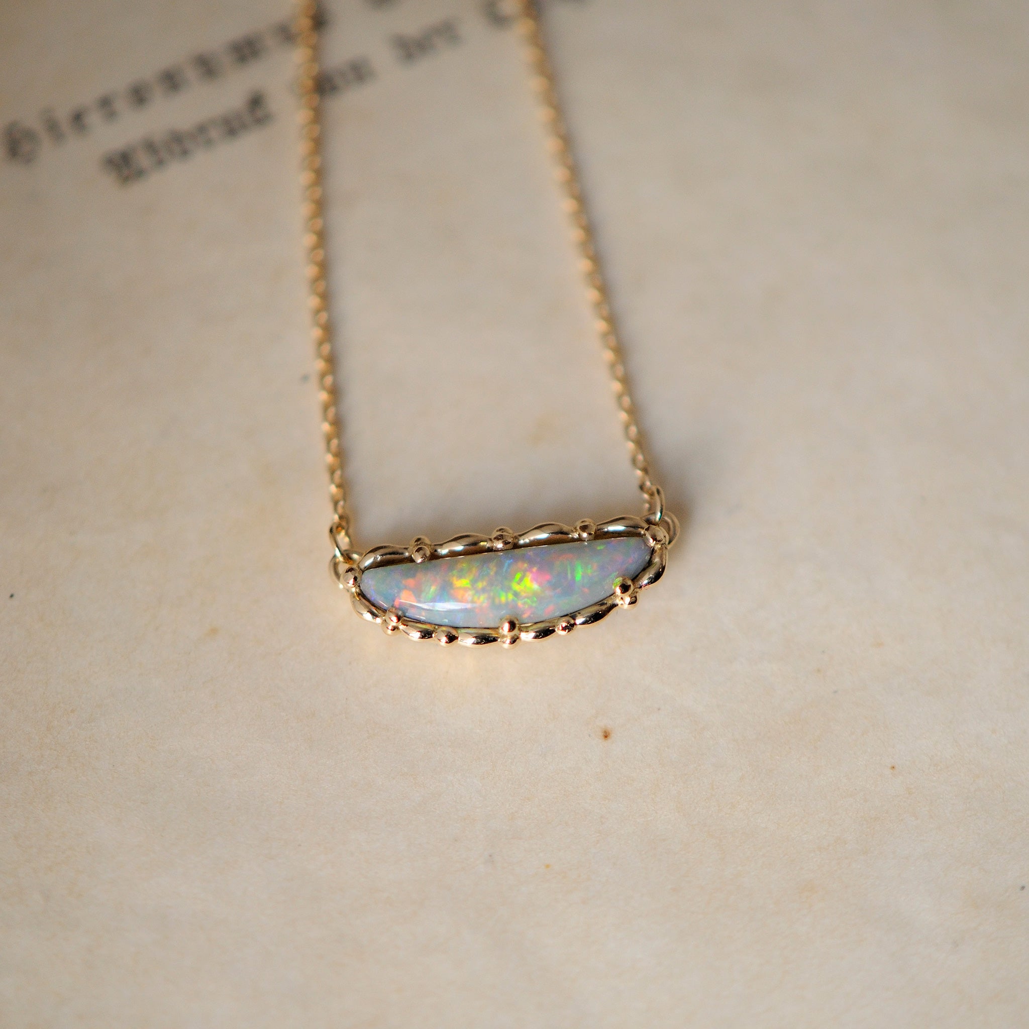 relax line pendant　セミブラックオパールペンダント