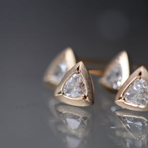 graceline　trilliant cut pierced earrings / 三角ピアス