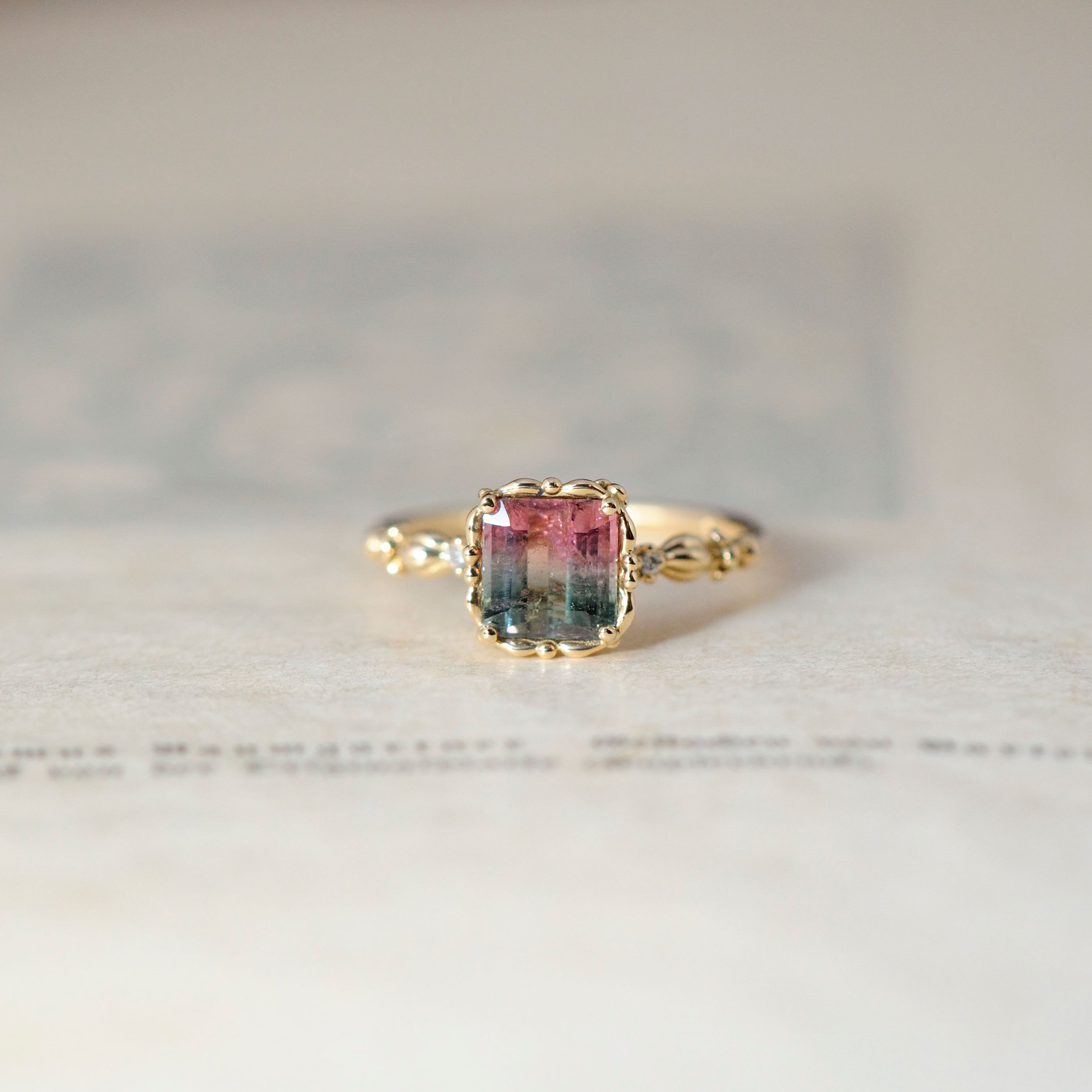 relaxr line cuffs＆puffsleeve ring　バイカラートルマリン×ダイヤリング