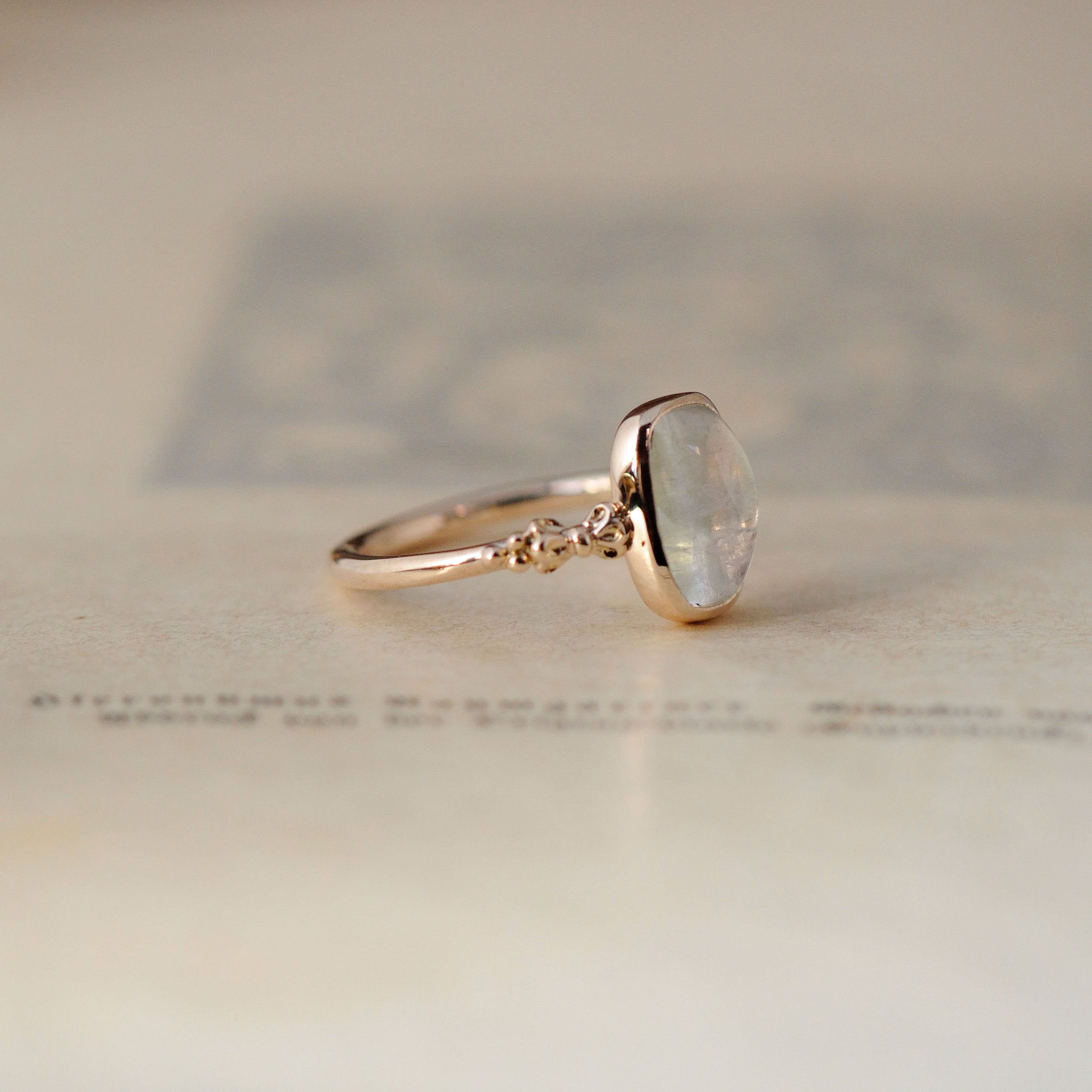 relax line cuffs ring　バイカラートルマリンカボションリング　クッション
