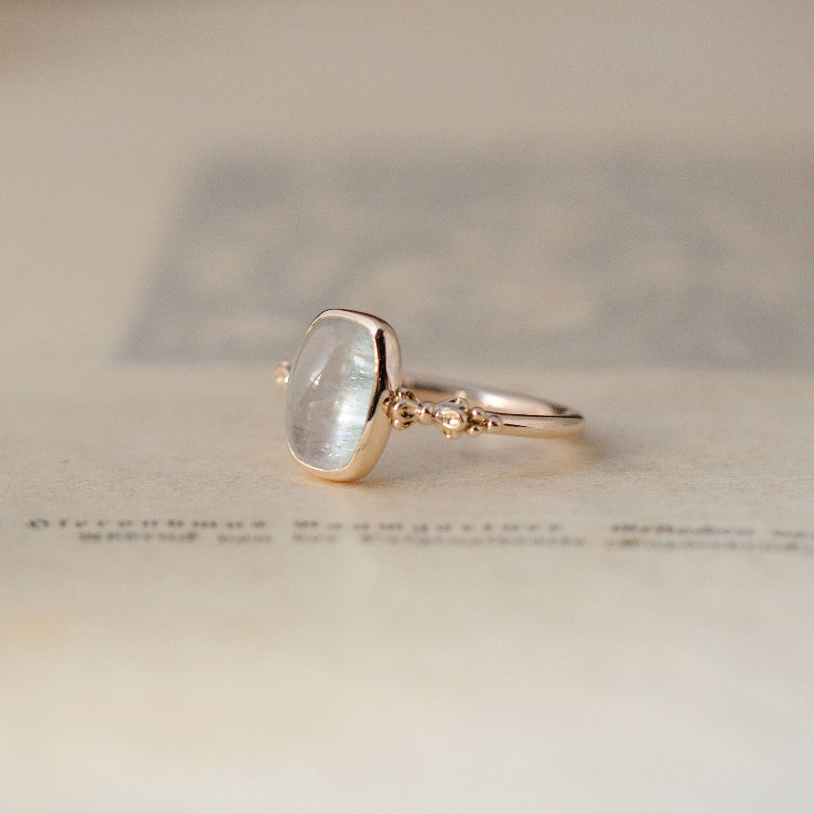 relax line cuffs ring　バイカラートルマリンカボションリング　クッション