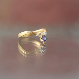 graceline　V shaped tiara ring sapphire/Vライン　ティアラリング
