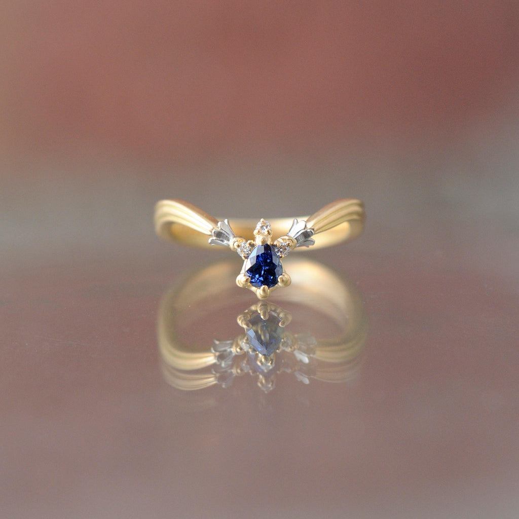 graceline　V shaped tiara ring sapphire/Vライン　ティアラリング